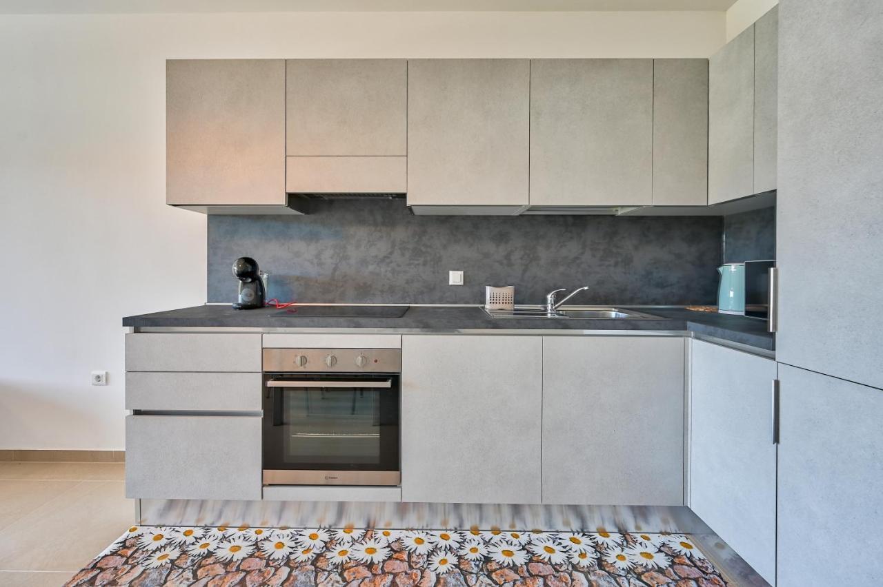 Gold Apartment Медулин Екстериор снимка