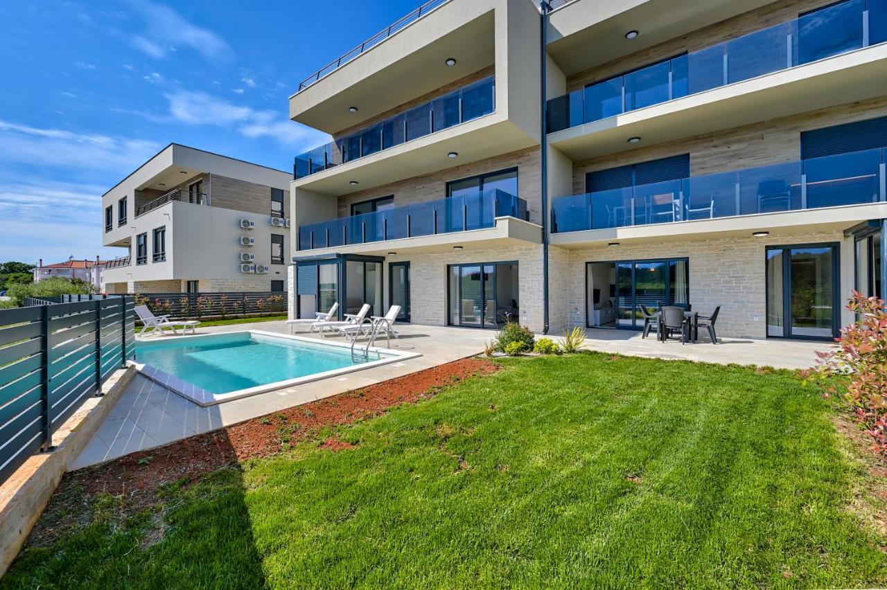 Gold Apartment Медулин Екстериор снимка